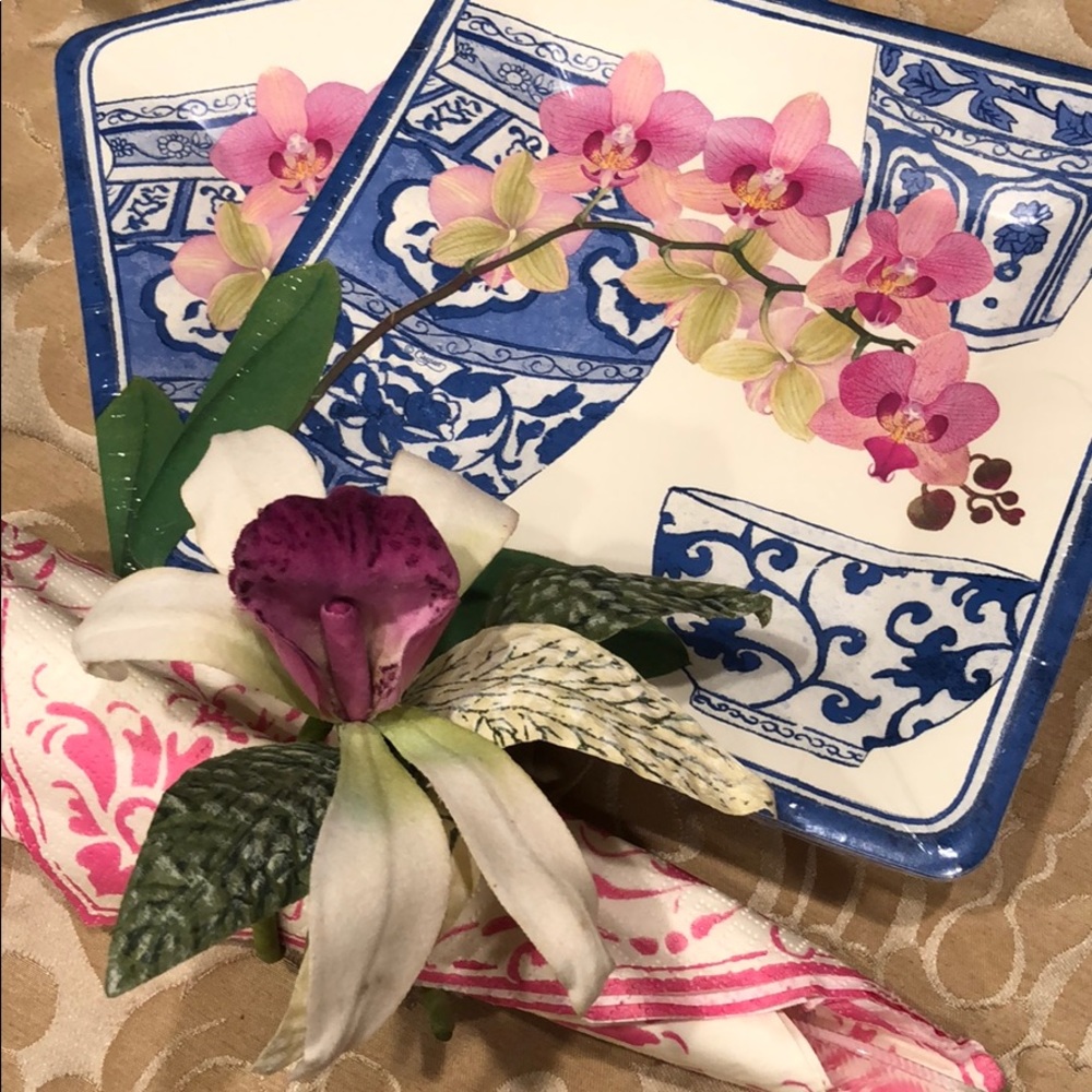 16 Caspari paper salad/dessert plates NWT